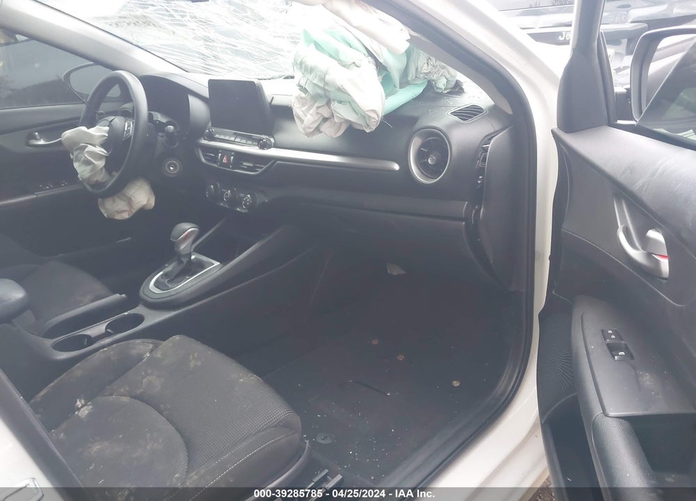 2021 KIA FORTE LXS VIN: 3KPF24AD8ME334660