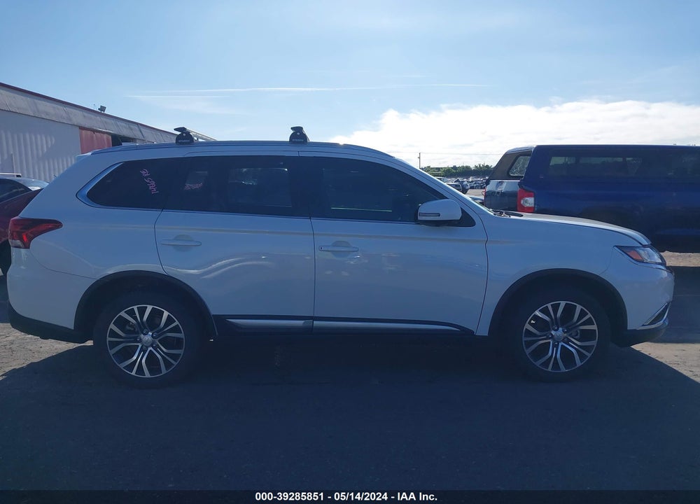 2018 MITSUBISHI OUTLANDER SEL VIN: JA4AZ3A38JZ006396