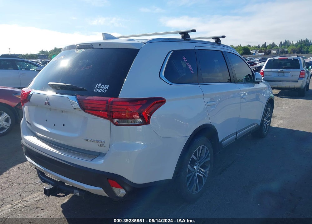 2018 MITSUBISHI OUTLANDER SEL VIN: JA4AZ3A38JZ006396