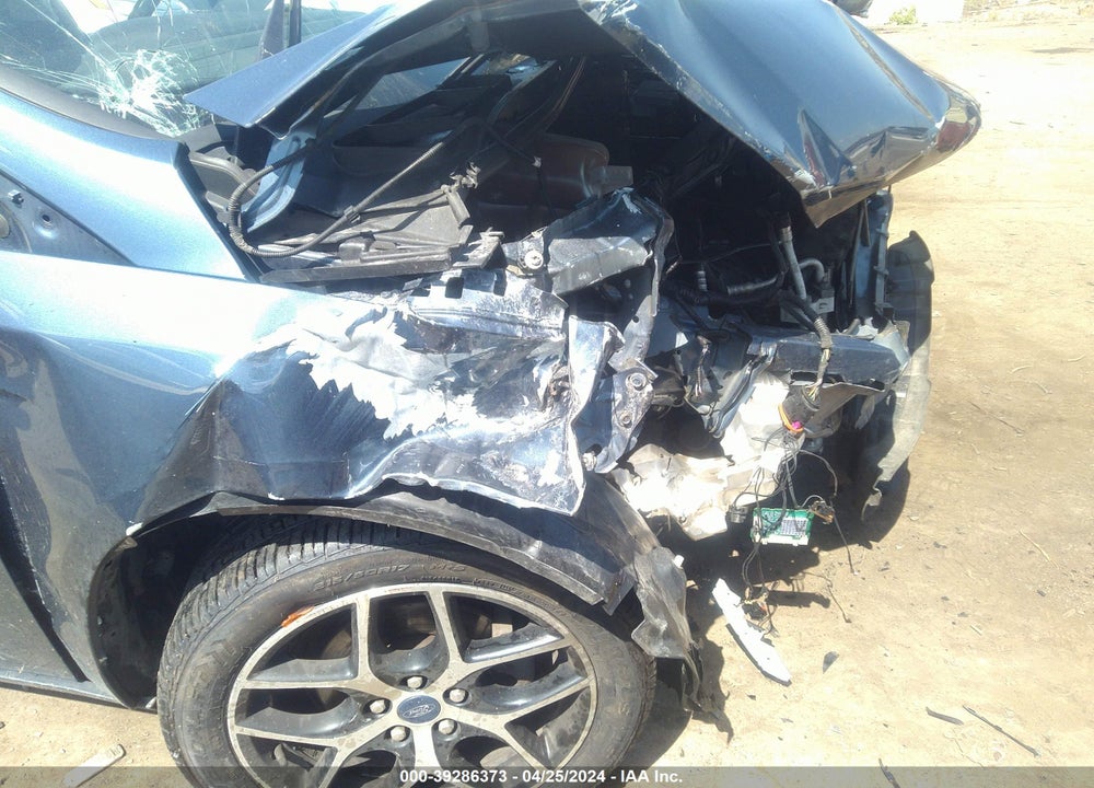 2018 FORD FOCUS SEL VIN: 1FADP3H27JL222383