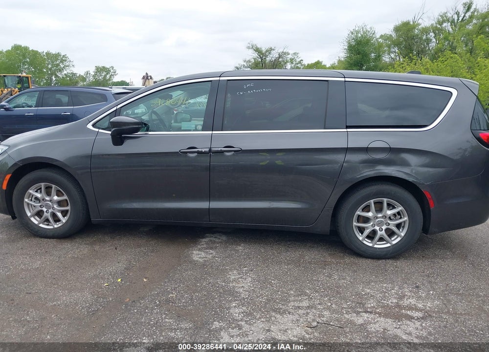 2023 CHRYSLER PACIFICA TOURING L VIN: 2C4RC1BG0PR612732