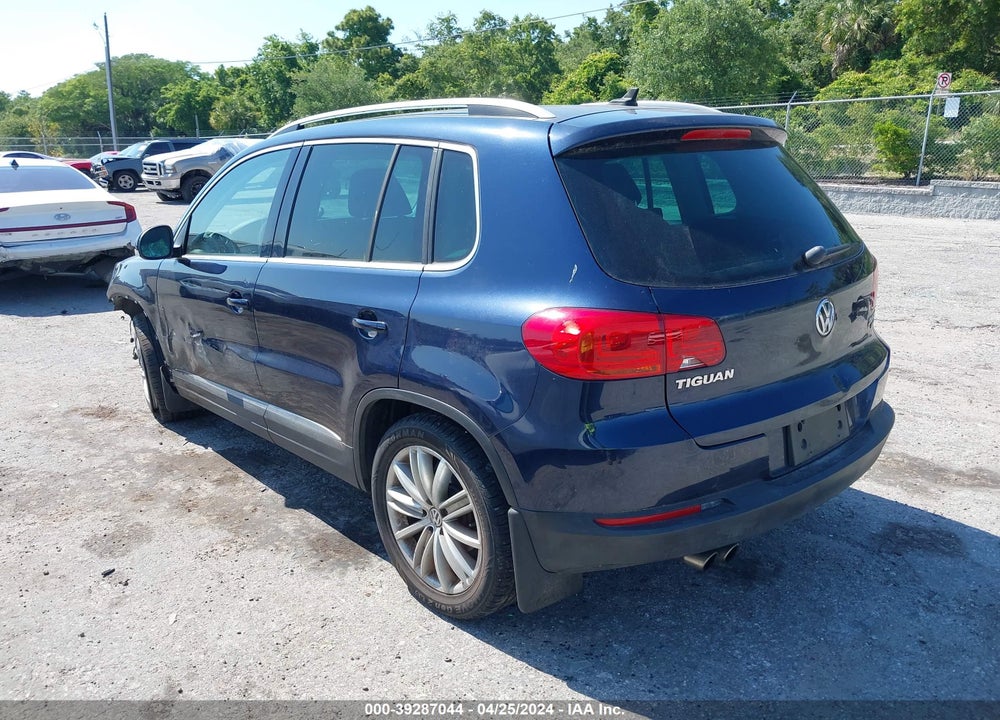 2013 VOLKSWAGEN TIGUAN SE VIN: WVGBV7AX1DW541958