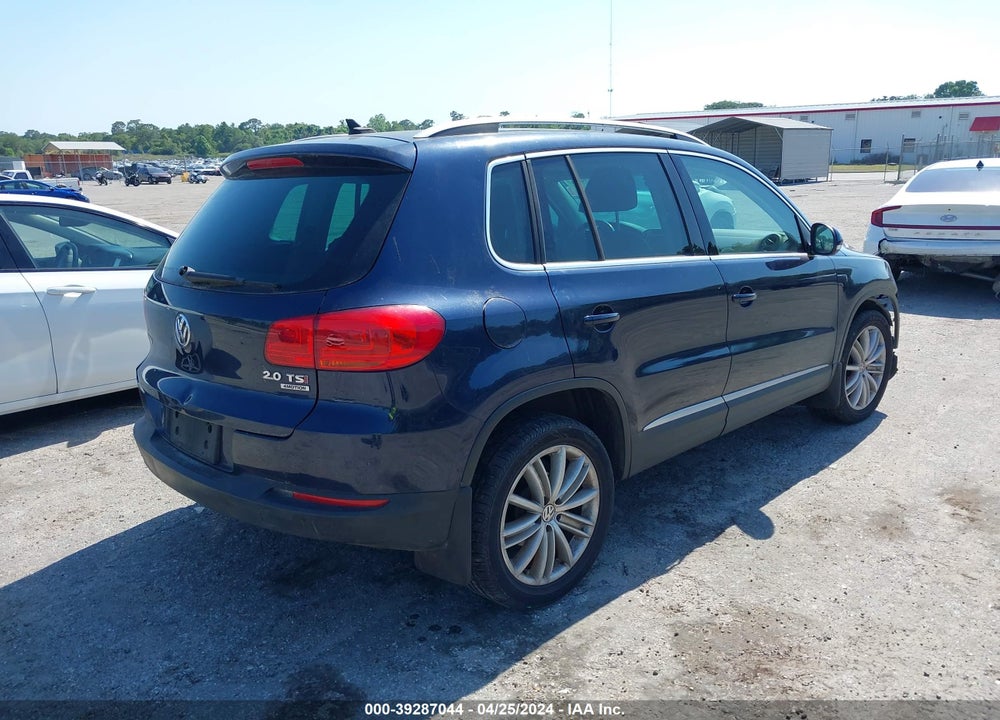 2013 VOLKSWAGEN TIGUAN SE VIN: WVGBV7AX1DW541958