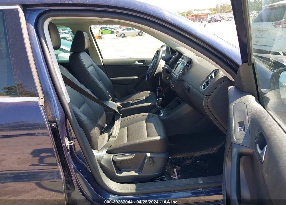 2013 VOLKSWAGEN TIGUAN SE VIN: WVGBV7AX1DW541958