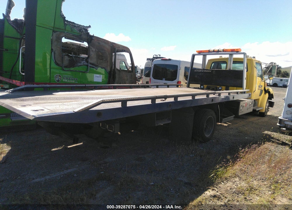 2002 STERLING TRUCK M6500 6500 VIN: 2FZAAHBV82AK05276