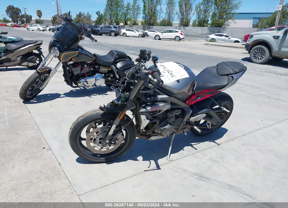 2022 TRIUMPH MOTORCYCLE STREET TRIPLE RS VIN: SMTA554SXNTAV8397