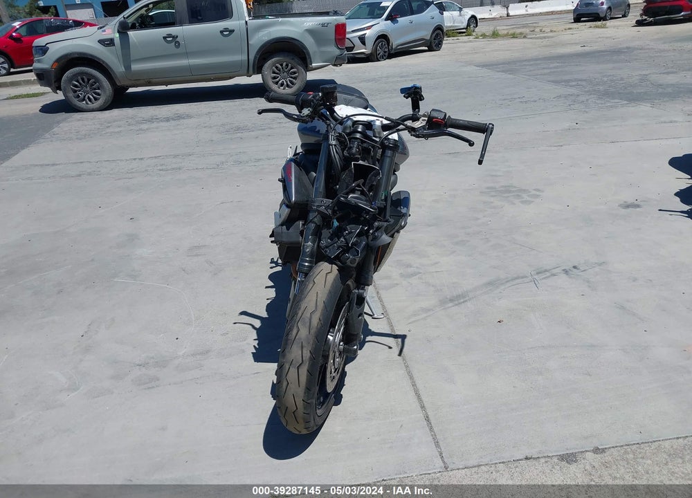 2022 TRIUMPH MOTORCYCLE STREET TRIPLE RS VIN: SMTA554SXNTAV8397