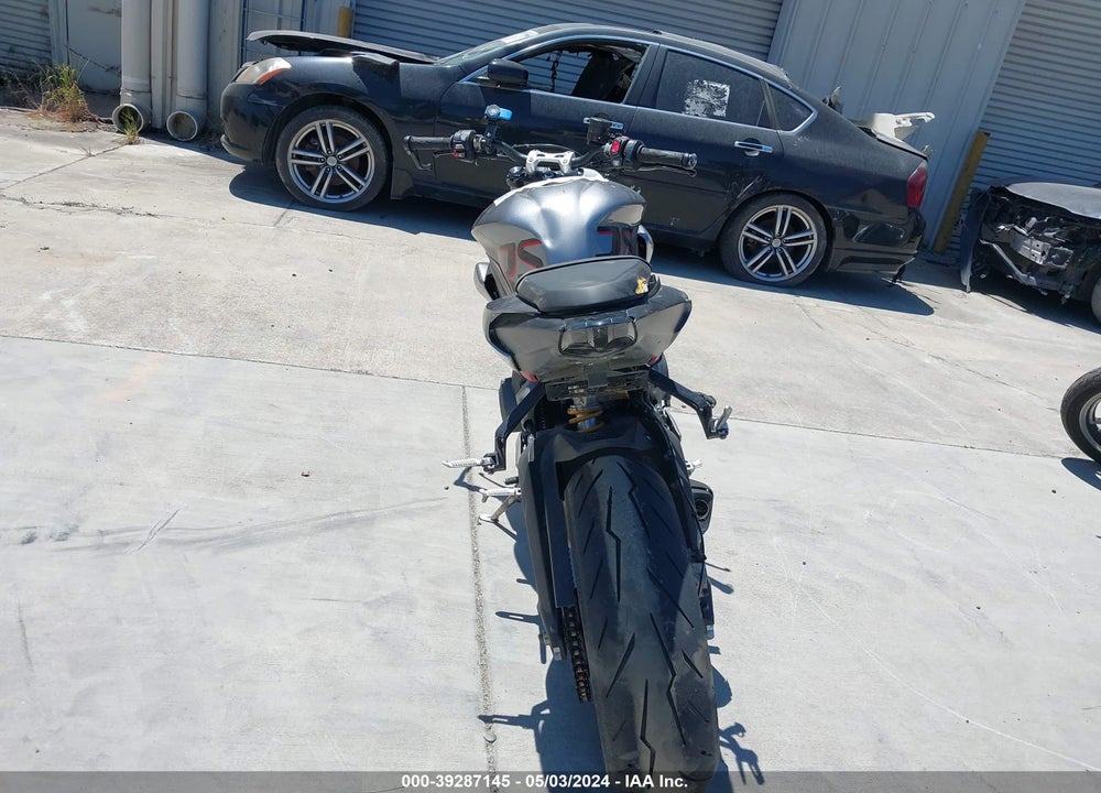 2022 TRIUMPH MOTORCYCLE STREET TRIPLE RS VIN: SMTA554SXNTAV8397