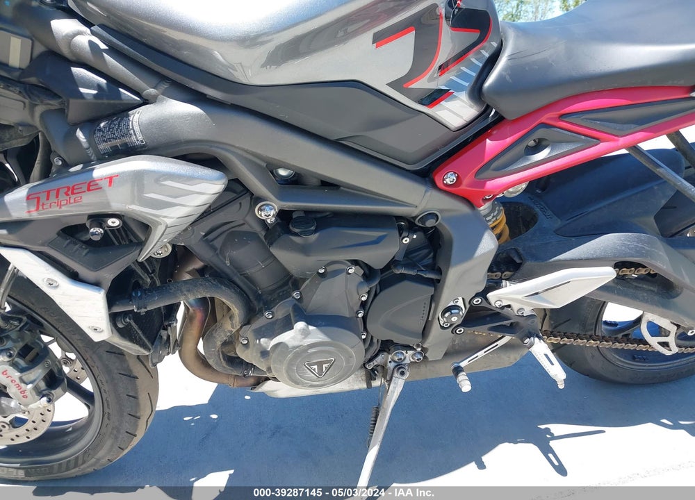 2022 TRIUMPH MOTORCYCLE STREET TRIPLE RS VIN: SMTA554SXNTAV8397