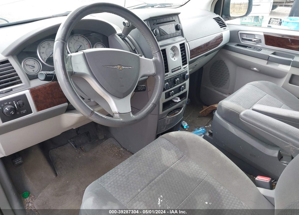 2010 CHRYSLER TOWN & COUNTRY TOURING VIN: 2A4RR5D18AR228892