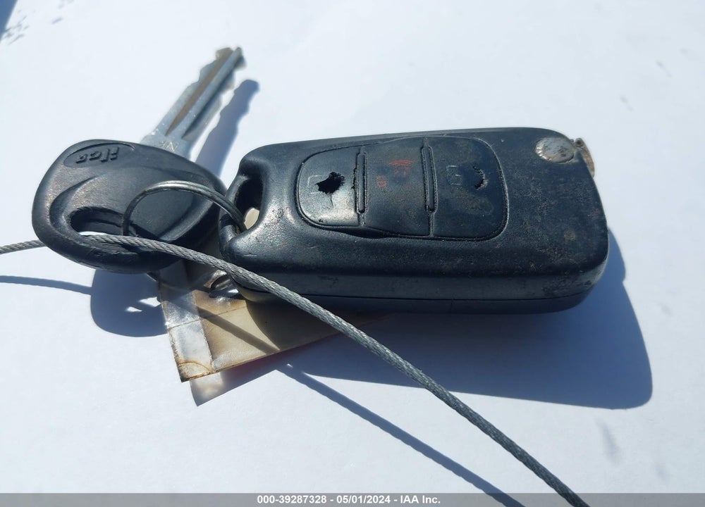 2011 KIA SOUL VIN: KNDJT2A26B7298930