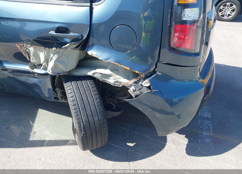 2011 KIA SOUL VIN: KNDJT2A26B7298930