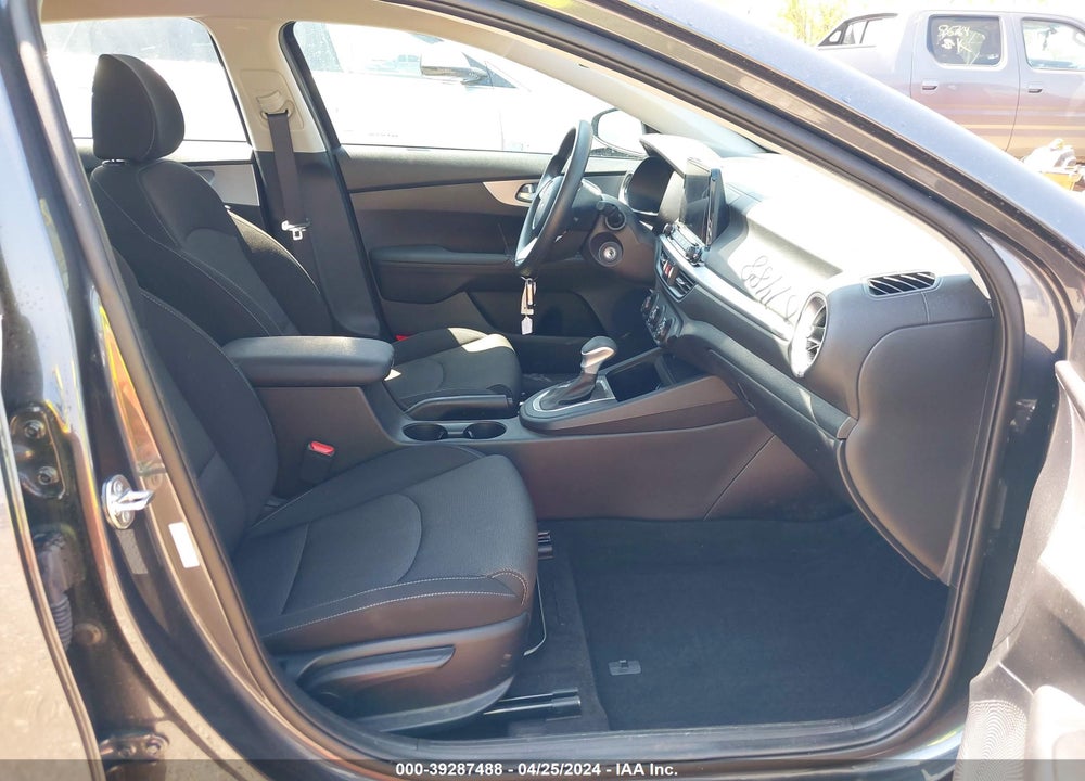 2023 KIA FORTE LXS VIN: 3KPF24AD5PE648920