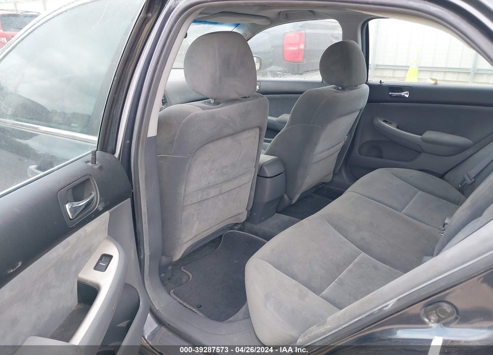 2005 HONDA ACCORD 2.4 EX VIN: 1HGCM56795A162330