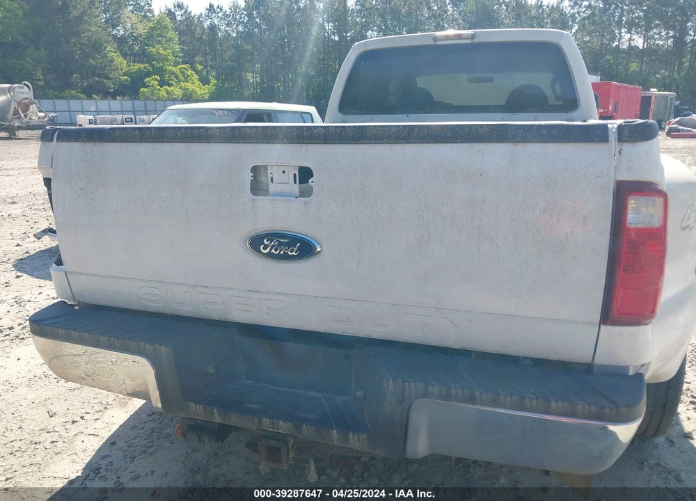 2010 FORD F-350 KING RANCH/LARIAT/XL/XLT VIN: 1FTWW3DR5AEA50271