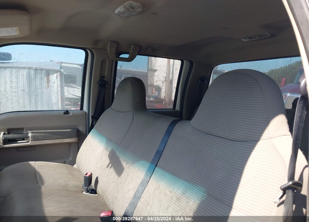 2010 FORD F-350 KING RANCH/LARIAT/XL/XLT VIN: 1FTWW3DR5AEA50271