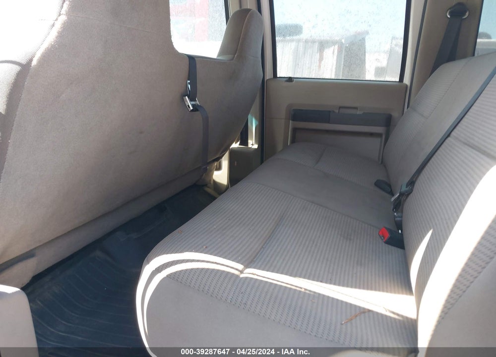 2010 FORD F-350 KING RANCH/LARIAT/XL/XLT VIN: 1FTWW3DR5AEA50271