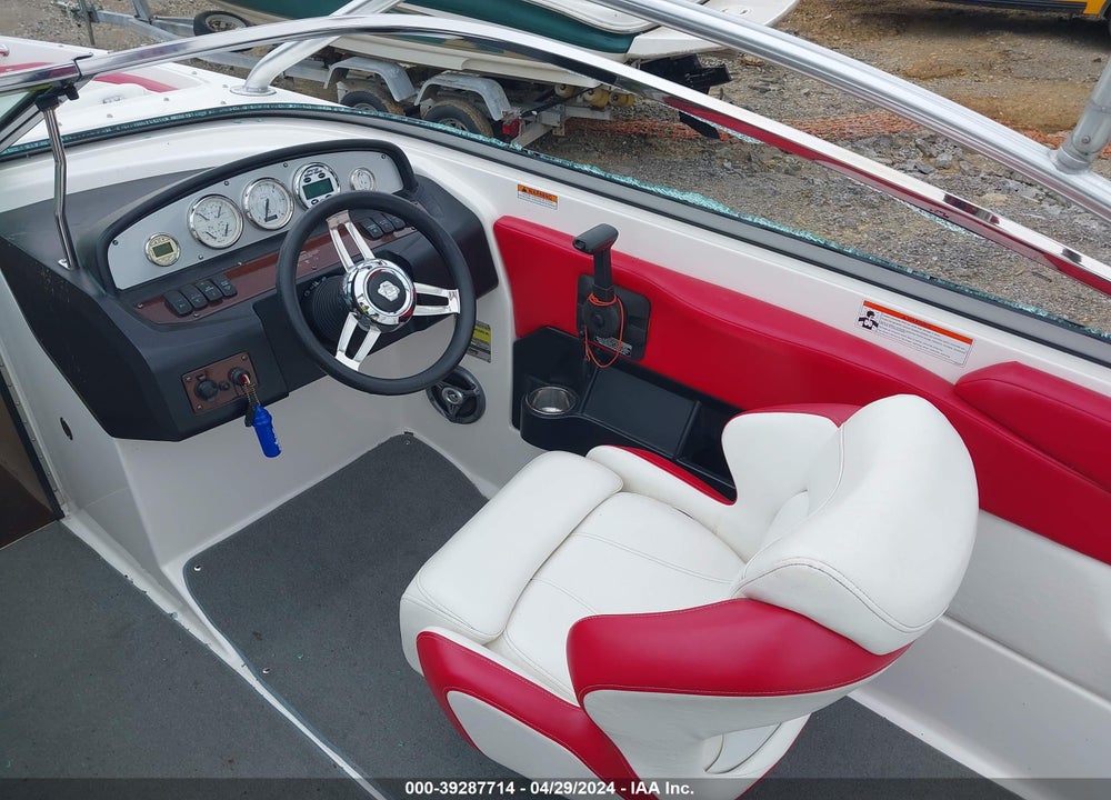 2008 REGAL SKIBOAT VIN: RGMDM872K708