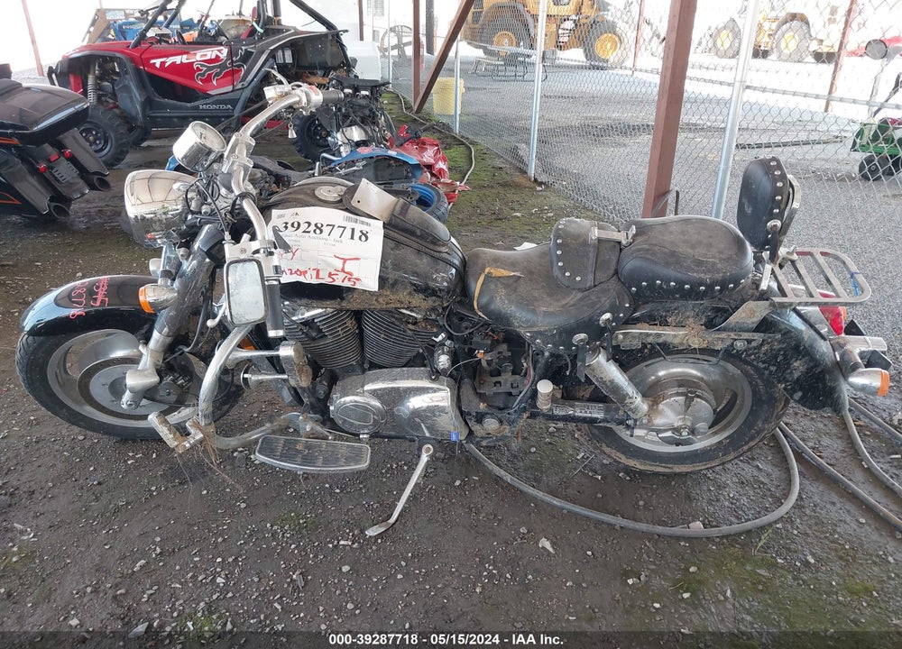 2002 HONDA VT1100 C2 VIN: 1HFSC43042A205908