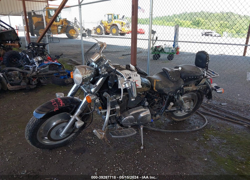 2002 HONDA VT1100 C2 VIN: 1HFSC43042A205908
