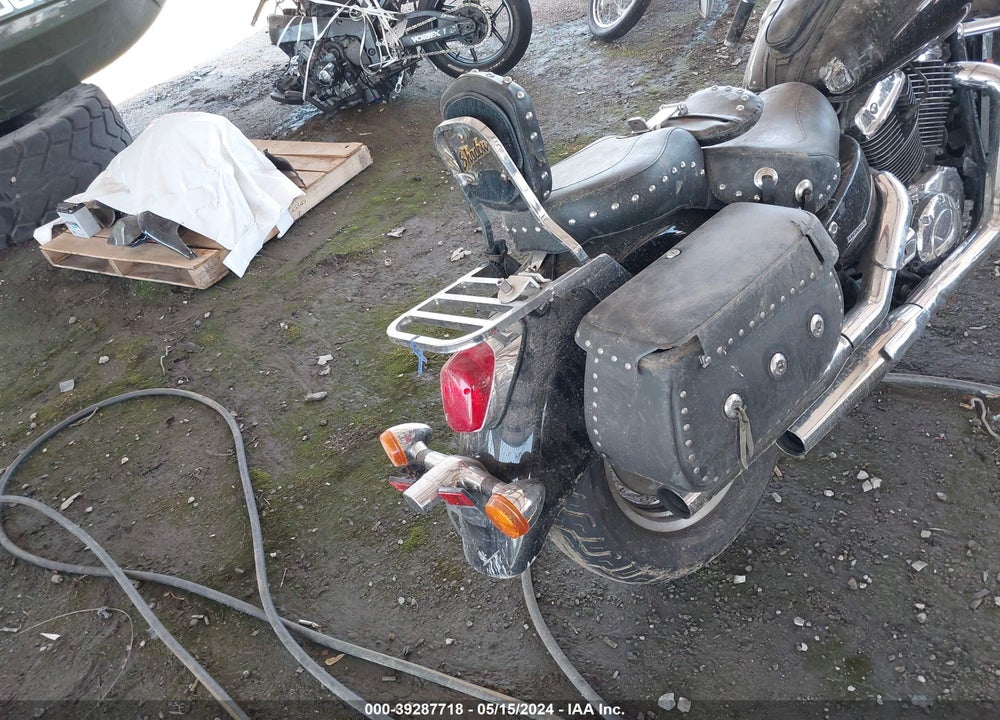 2002 HONDA VT1100 C2 VIN: 1HFSC43042A205908