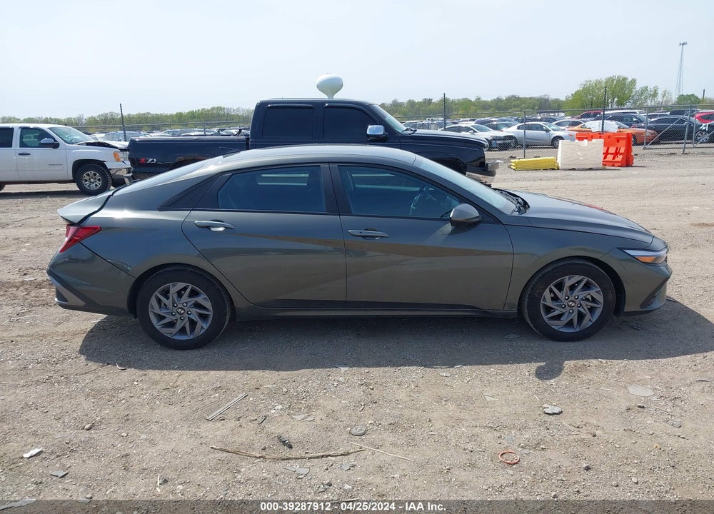 2024 HYUNDAI ELANTRA SEL VIN: KMHLM4DGXRU638094