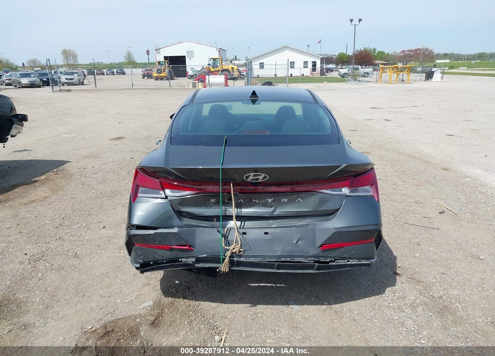 2024 HYUNDAI ELANTRA SEL VIN: KMHLM4DGXRU638094