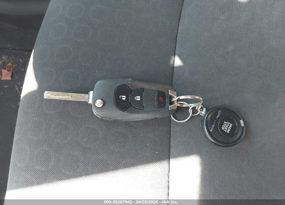 2019 CHEVROLET TRAX LS VIN: 3GNCJKSB2KL140715