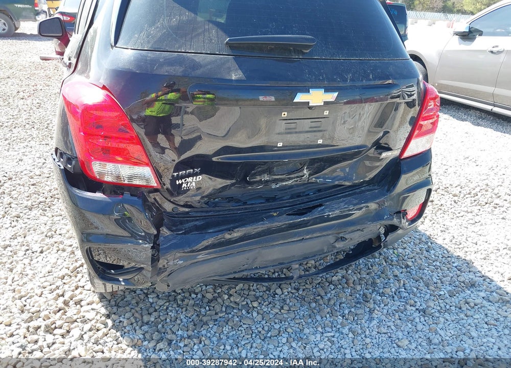 2019 CHEVROLET TRAX LS VIN: 3GNCJKSB2KL140715