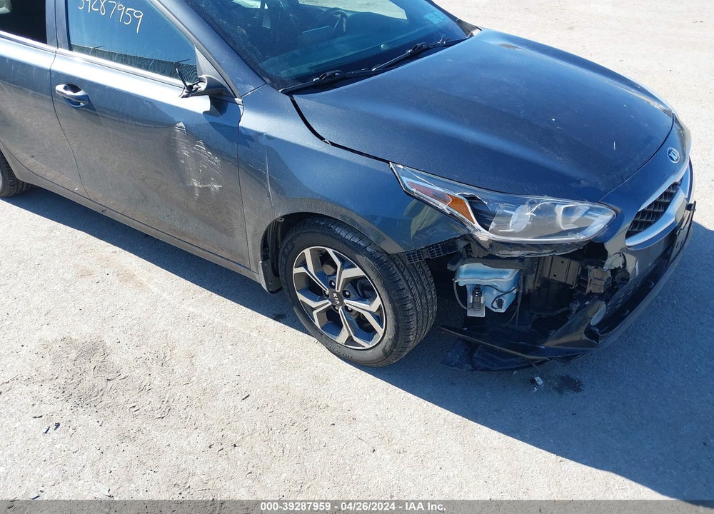 2019 KIA FORTE LXS VIN: 3KPF24ADXKE079619