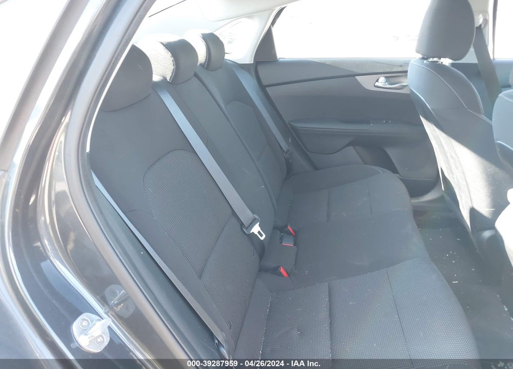 2019 KIA FORTE LXS VIN: 3KPF24ADXKE079619