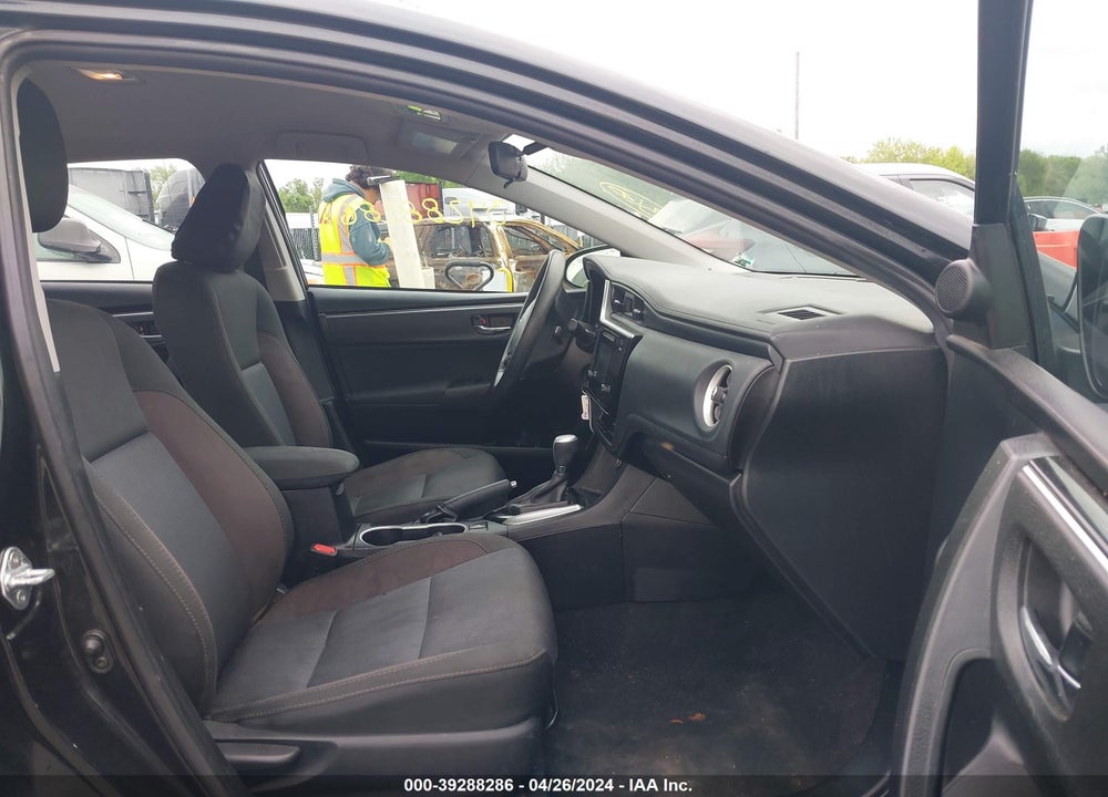2017 TOYOTA COROLLA LE VIN: 2T1BURHE5HC929829