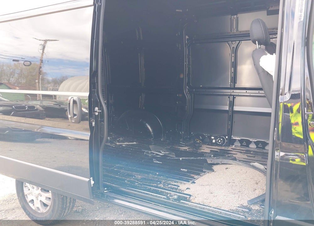 2024 RAM PROMASTER 1500 SLT HIGH ROOF 136 WB VIN: 3C6LRVBGXRE100418