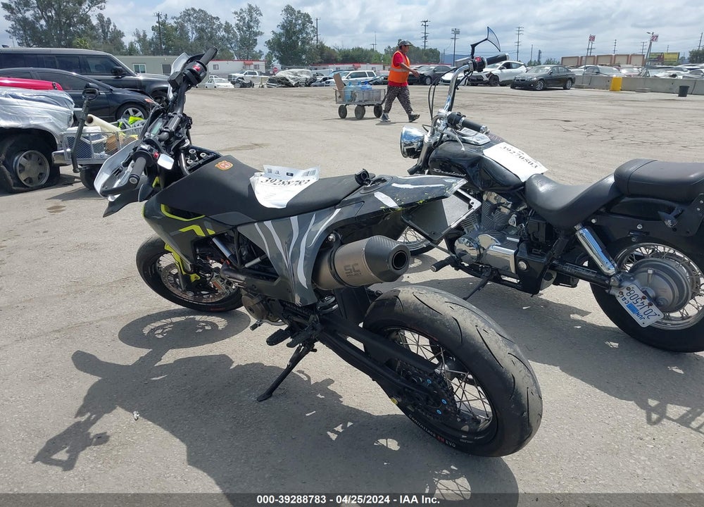2023 HUSQVARNA SUPERMOTO 701 VIN: VBKUSV406PM743539