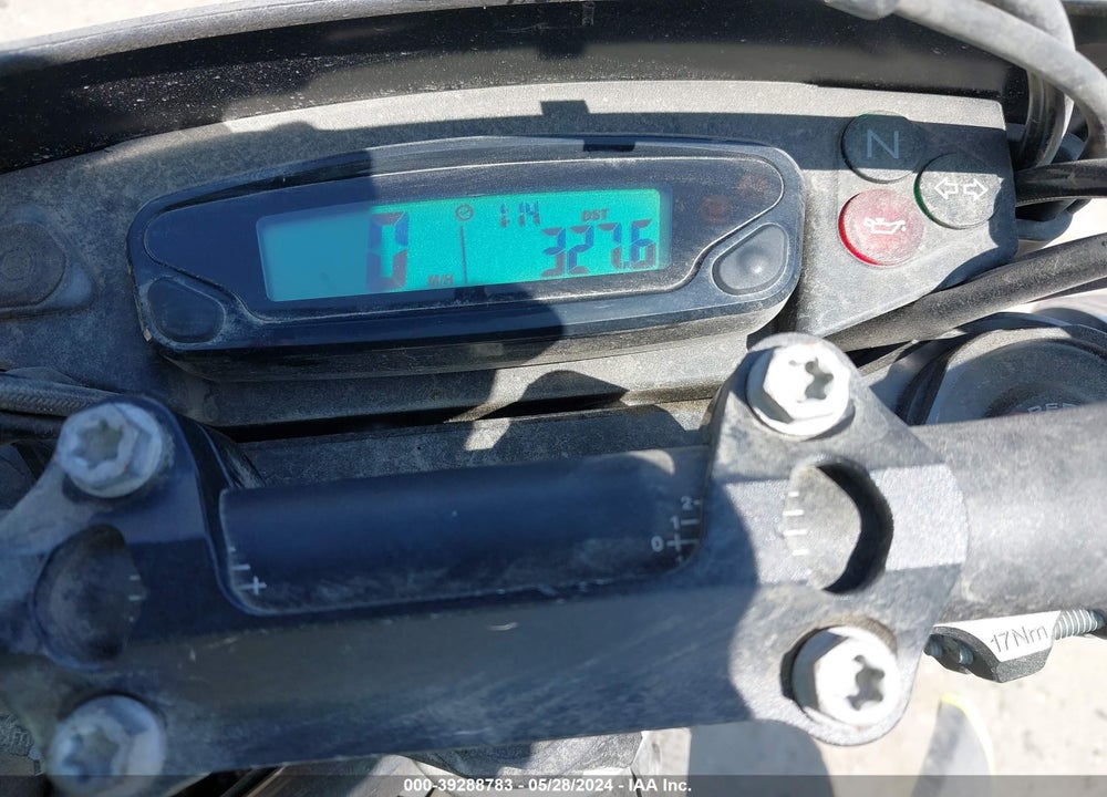 2023 HUSQVARNA SUPERMOTO 701 VIN: VBKUSV406PM743539