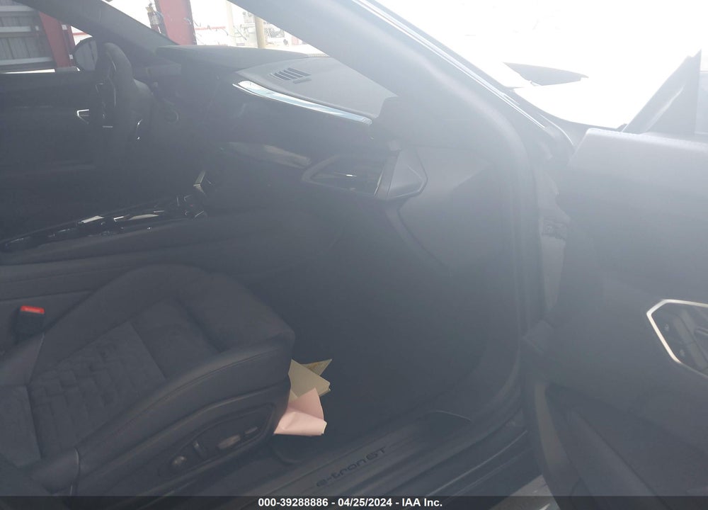 2022 AUDI E-TRON GT PREMIUM PLUS QUATTRO VIN: WAUFJBFW0N7007167