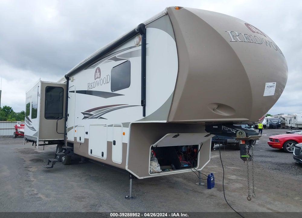 2013 REDWOOD BLACKWOOD VIN: 4V0FC3628DR002338