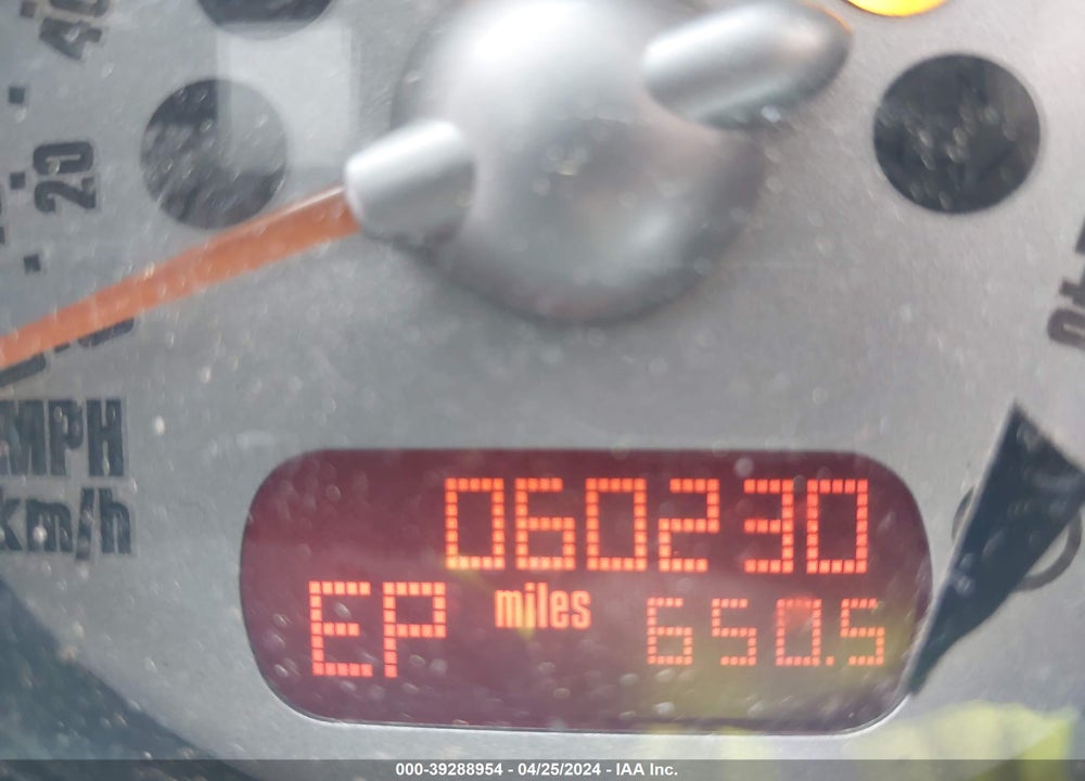 2005 MINI COOPER VIN: WMWRC33415TJ65427