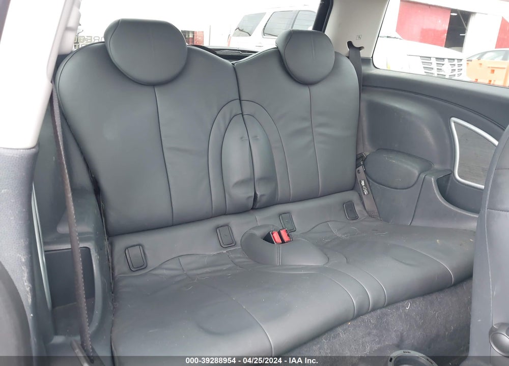 2005 MINI COOPER VIN: WMWRC33415TJ65427
