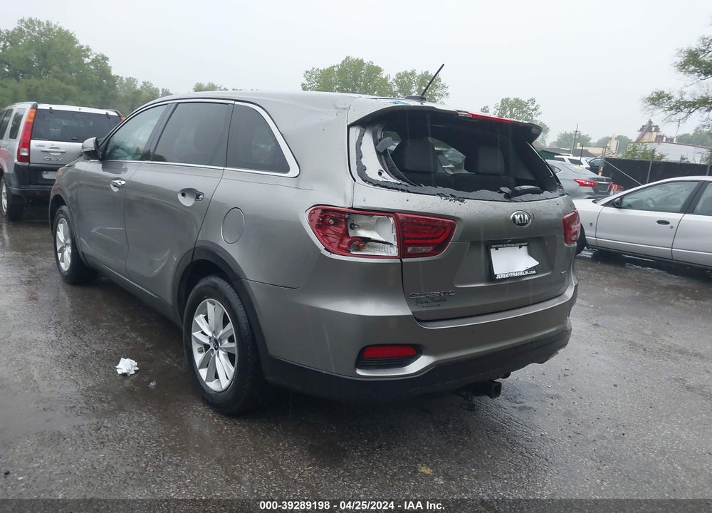 2019 KIA SORENTO 2.4L LX VIN: 5XYPG4A3XKG542715