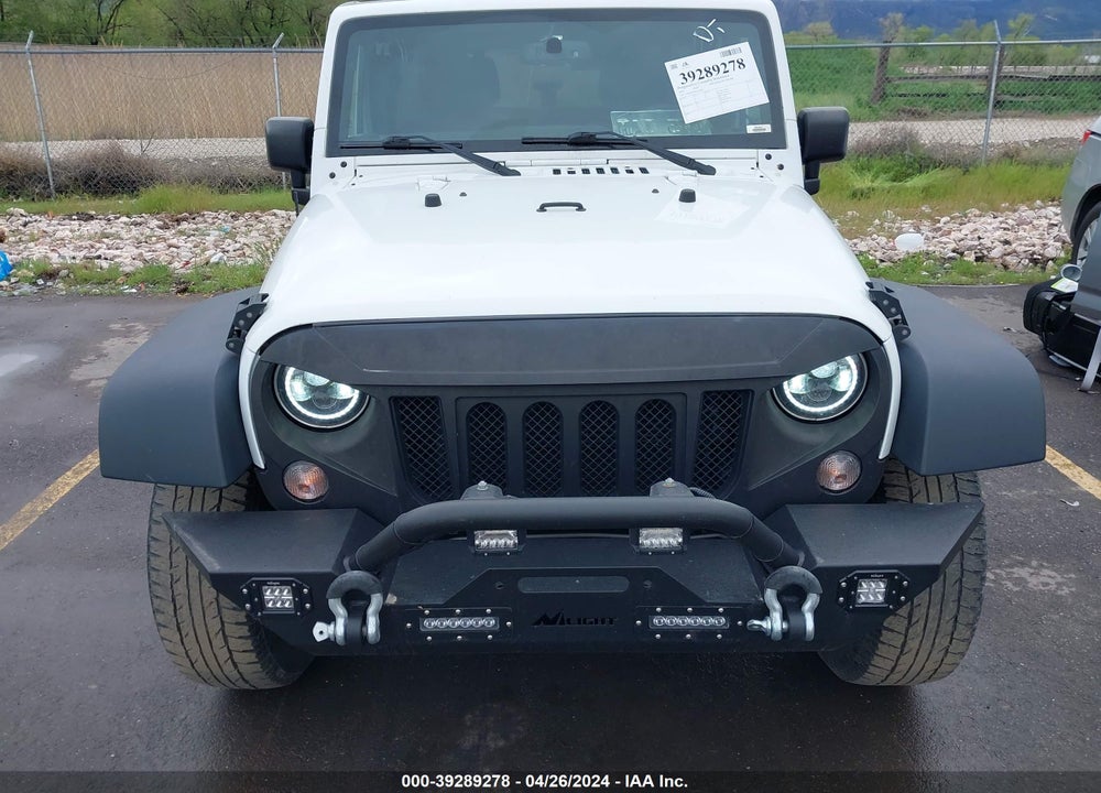2015 JEEP WRANGLER UNLIMITED SPORT VIN: 1C4BJWDG5FL621807