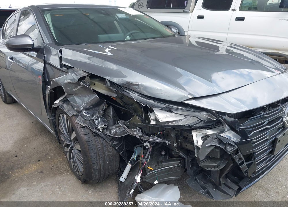 2023 NISSAN ALTIMA SV FWD VIN: 1N4BL4DV9PN355393