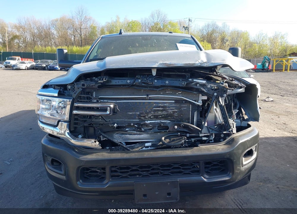 2022 RAM 3500 TRADESMAN  4X4 8' BOX VIN: 3C63R3GL9NG244583