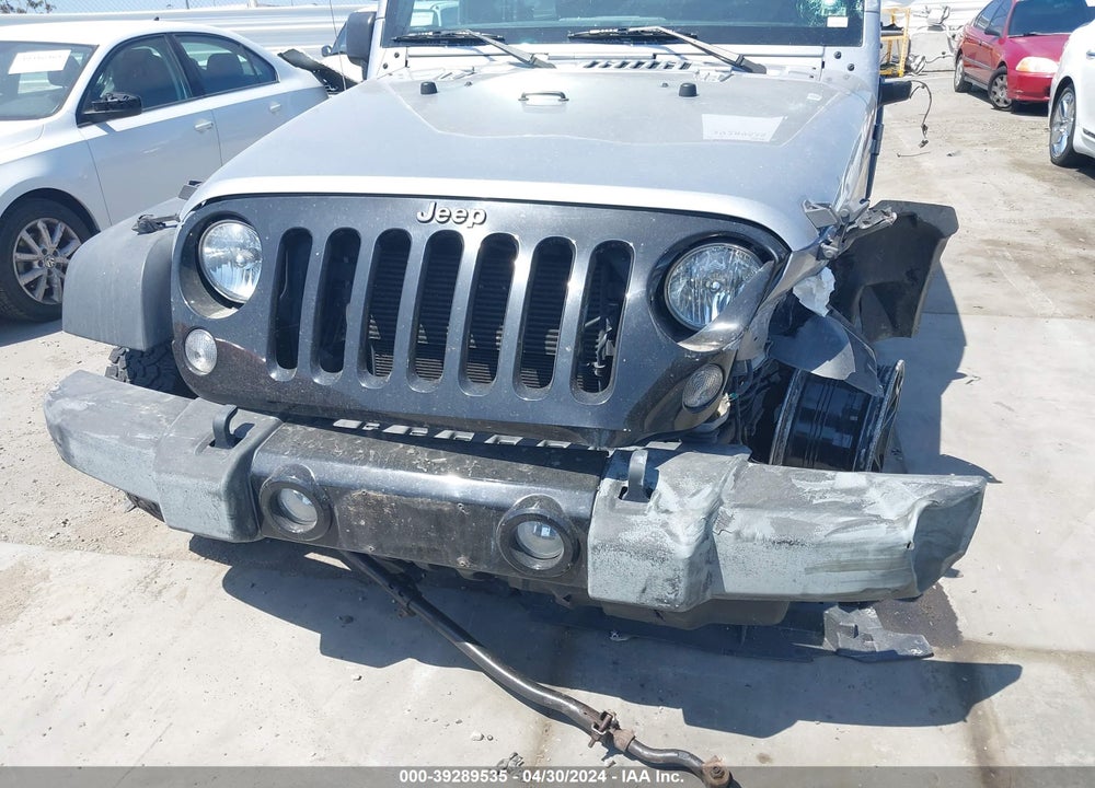 2015 JEEP WRANGLER UNLIMITED WILLYS WHEELER VIN: 1C4HJWDG5FL618917