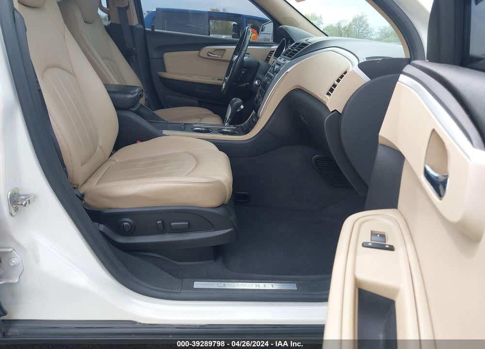 2011 CHEVROLET TRAVERSE LTZ VIN: 1GNKRLED9BJ387275