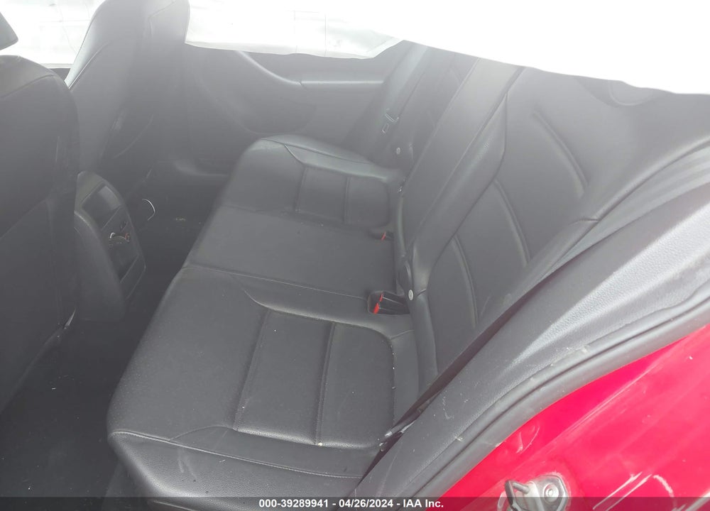 2014 VOLKSWAGEN JETTA 1.8T SE VIN: 3VWD17AJ3EM424885