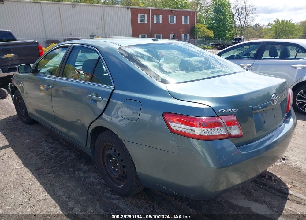 2011 TOYOTA CAMRY LE VIN: 4T1BF3EK5BU702342