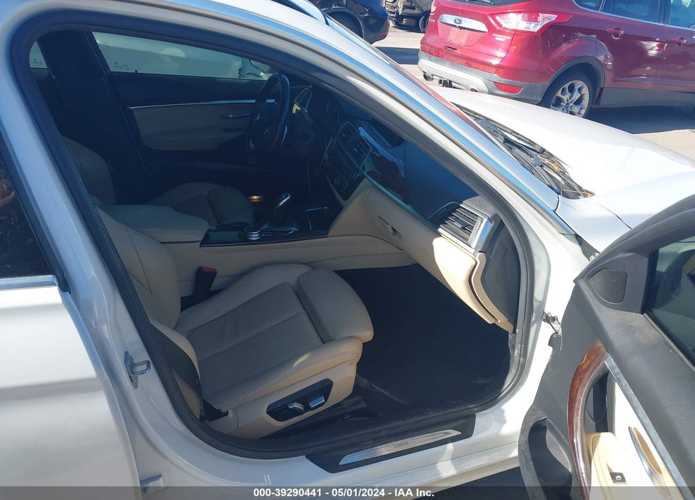 2018 BMW 330I XDRIVE VIN: WBA8K3C55JA024048