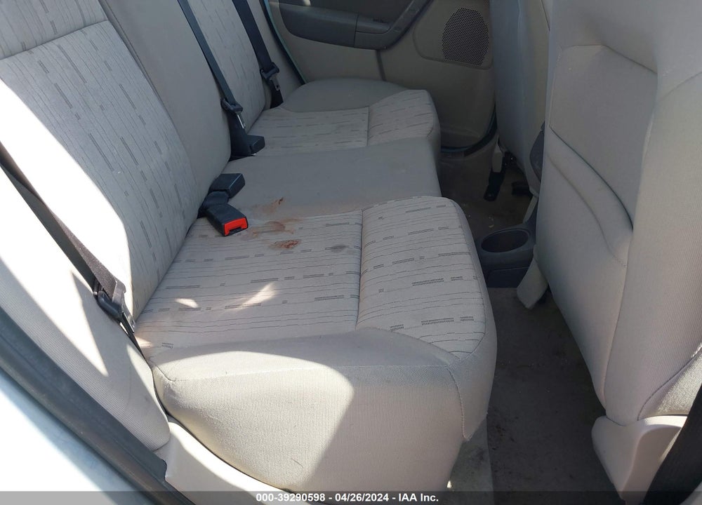 2009 FORD FOCUS SE VIN: 1FAHP35N99W208415