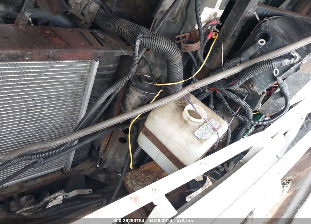 1998 CHEVROLET P30 VIN: 1GBLP37J7W3312658